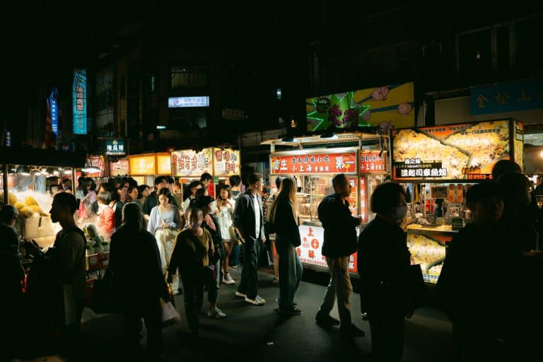 Street food en Asie du Sud-Est : manger bien sans tomber malade
